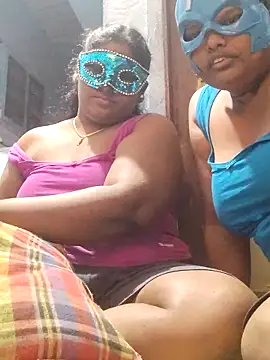 divyatamil143's cam snapshot