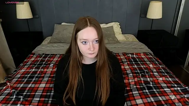 VikiBlossom's cam snapshot