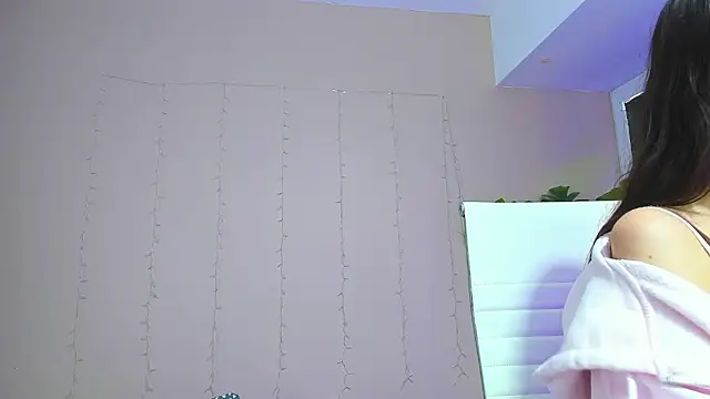 LeiaCrane live sex cam