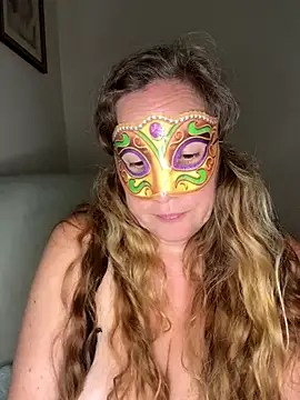 largeboobies30's cam snapshot