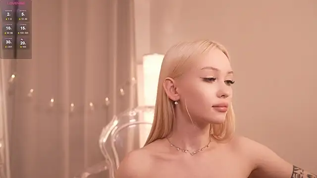 party_4_u's cam snapshot