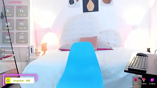 BlondeLesly's cam snapshot