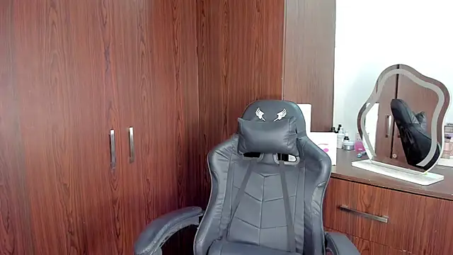 lovableXnaughty_lily's cam snapshot