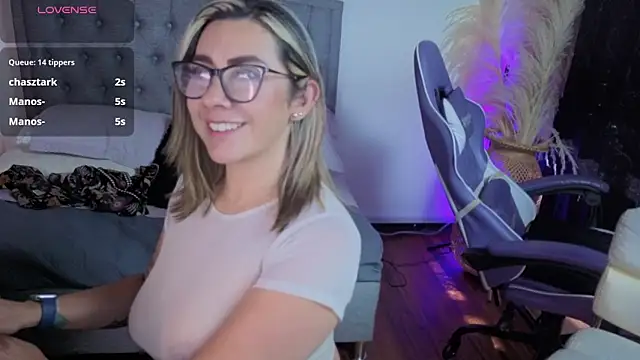 Isabella_lt's cam snapshot