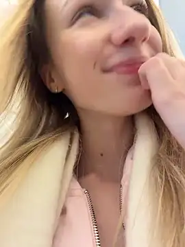 Lia__Love's cam snapshot