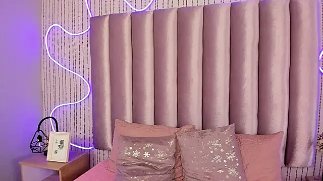 SamanthaPeachss's cam snapshot