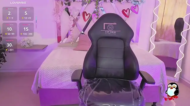 ZURY_TAY's cam snapshot