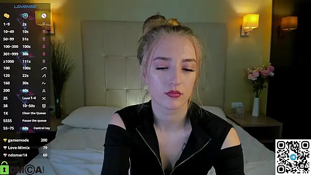 Stacy_River's cam snapshot