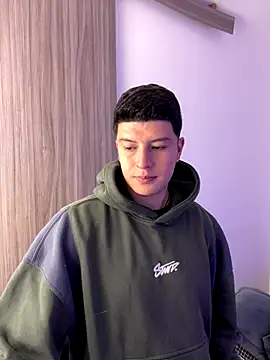 Goldenknight33 live sex cam