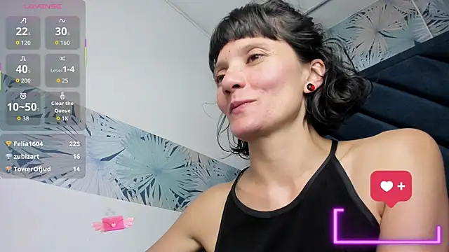 Valery_More__'s cam snapshot