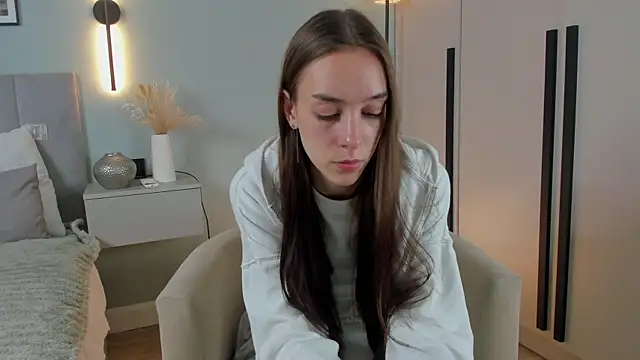 MelitaZmijewski's cam snapshot