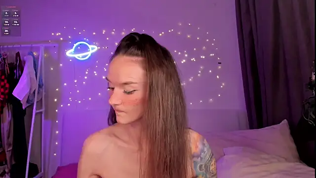 HottieEVER's cam snapshot