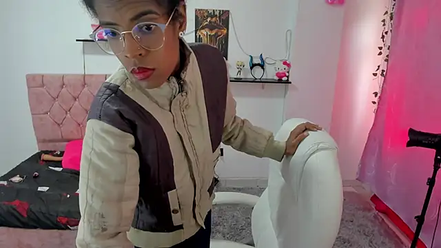 thianahorny's cam snapshot