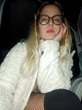 dolcehelena993 live sex cam