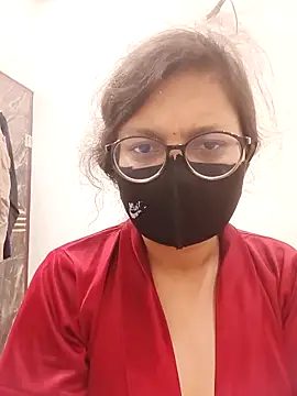 Mahira_sharma01's cam snapshot