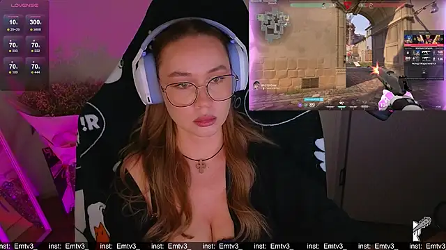 Emili1-'s cam snapshot