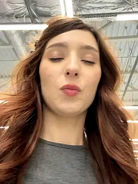 LilluKatten live sex cam