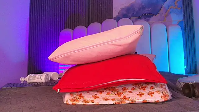 jones_maddy_'s cam snapshot