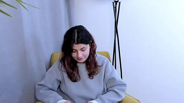 SuzieAllery's cam snapshot