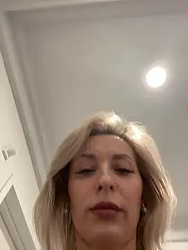 VikaBunny1's cam snapshot