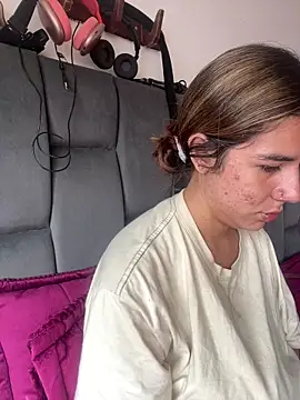 AllieYourGirl live sex cam