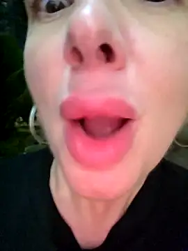 Adivaaa's cam snapshot