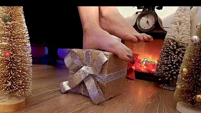 FeetVibe's cam snapshot