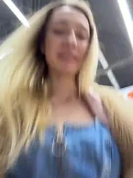 Lia__Love's cam snapshot