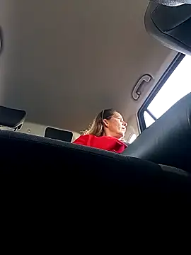 uber_babe's cam snapshot