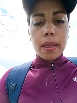 _andrea30's cam snapshot