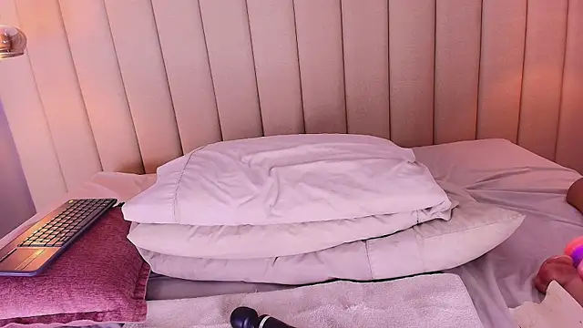 imabby_monroe's cam snapshot