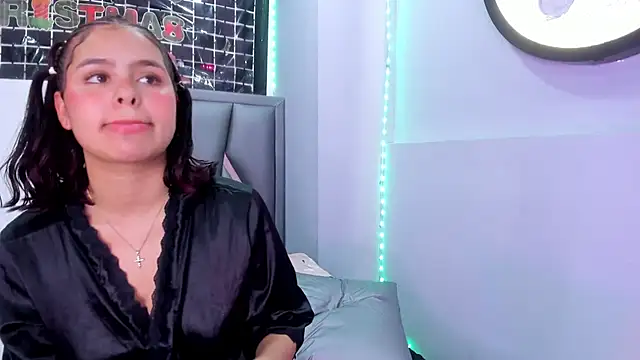 Sofia_villareal's cam snapshot