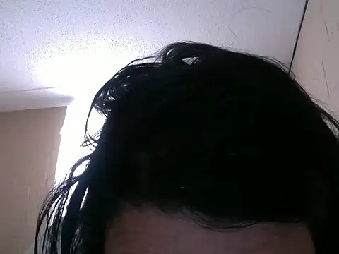 straichathot_08's cam snapshot