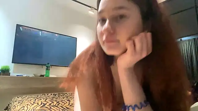 AylaRuer's cam snapshot