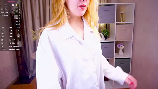 AlinaAldrete's cam snapshot