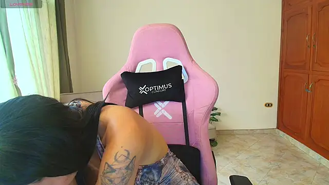 lili_jade222's cam snapshot