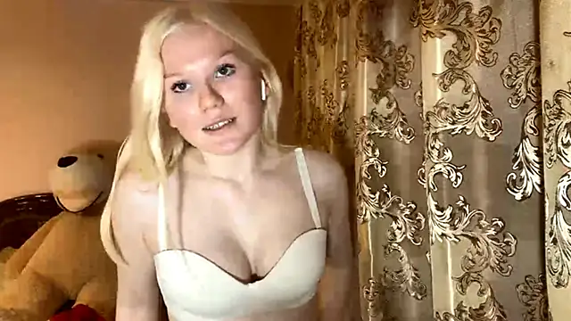 LynellMahe's cam snapshot