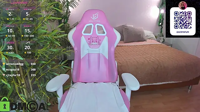 Lesya_Flin's cam snapshot