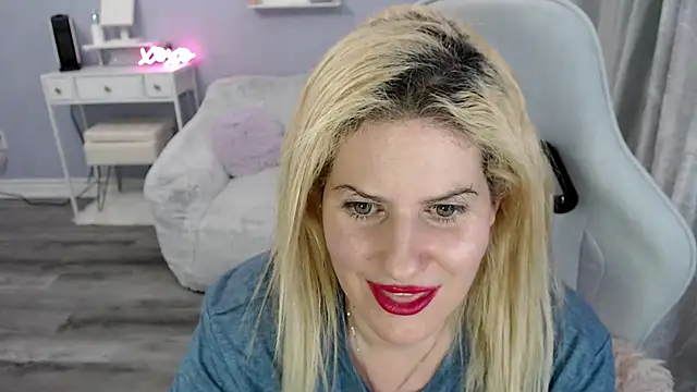 BellaStar84's cam snapshot