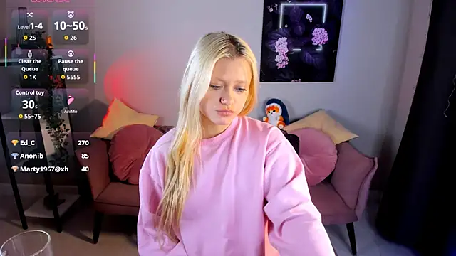 Millie_Vanillies's cam snapshot