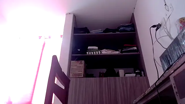 nicolle_milf1978's cam snapshot