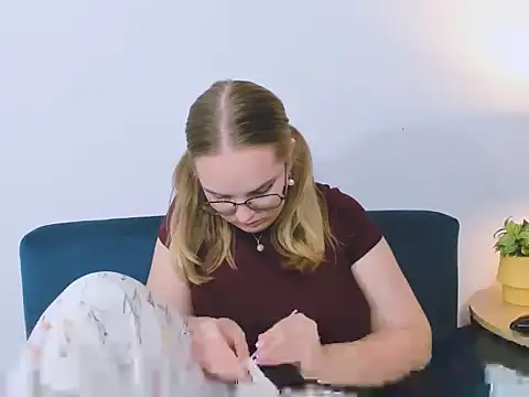 AliceCrazy69's cam snapshot