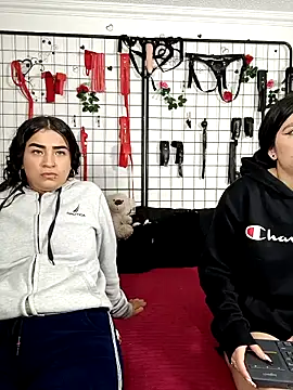 latinn_girls's cam snapshot