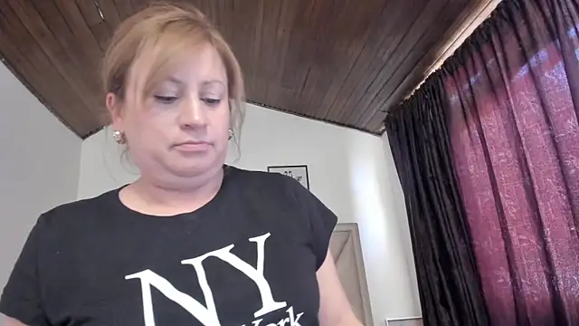 MonyCassius's cam snapshot