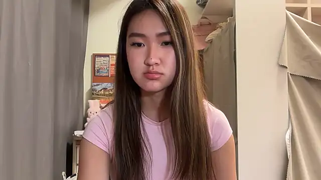 AlishaCheng's cam snapshot