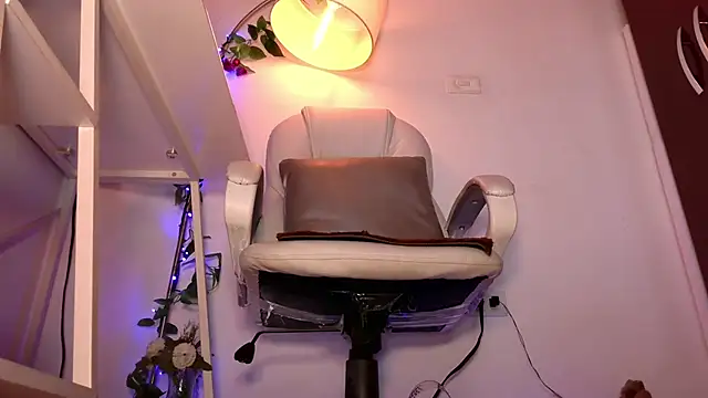 SUZZET_22's cam snapshot