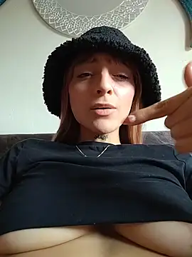 Dani-peggin live sex cam