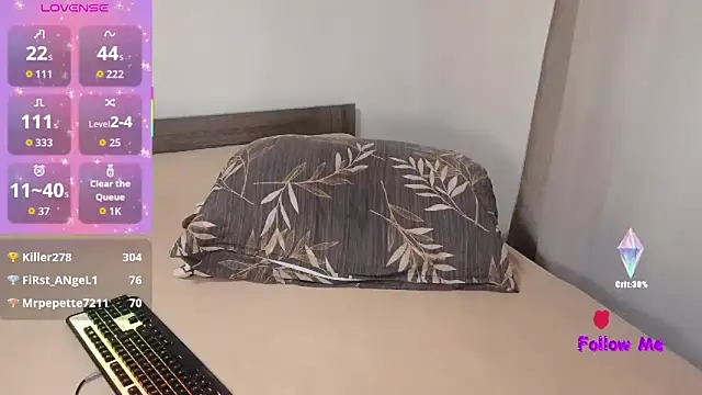 rosebelle11111's cam snapshot