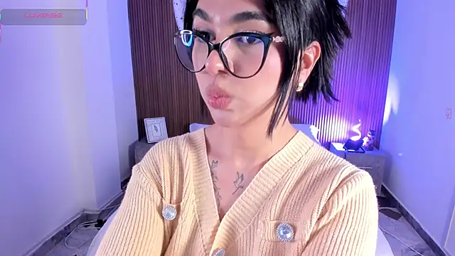 RoseCassie live sex cam