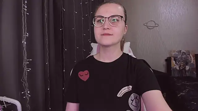 MissBrightShine's cam snapshot